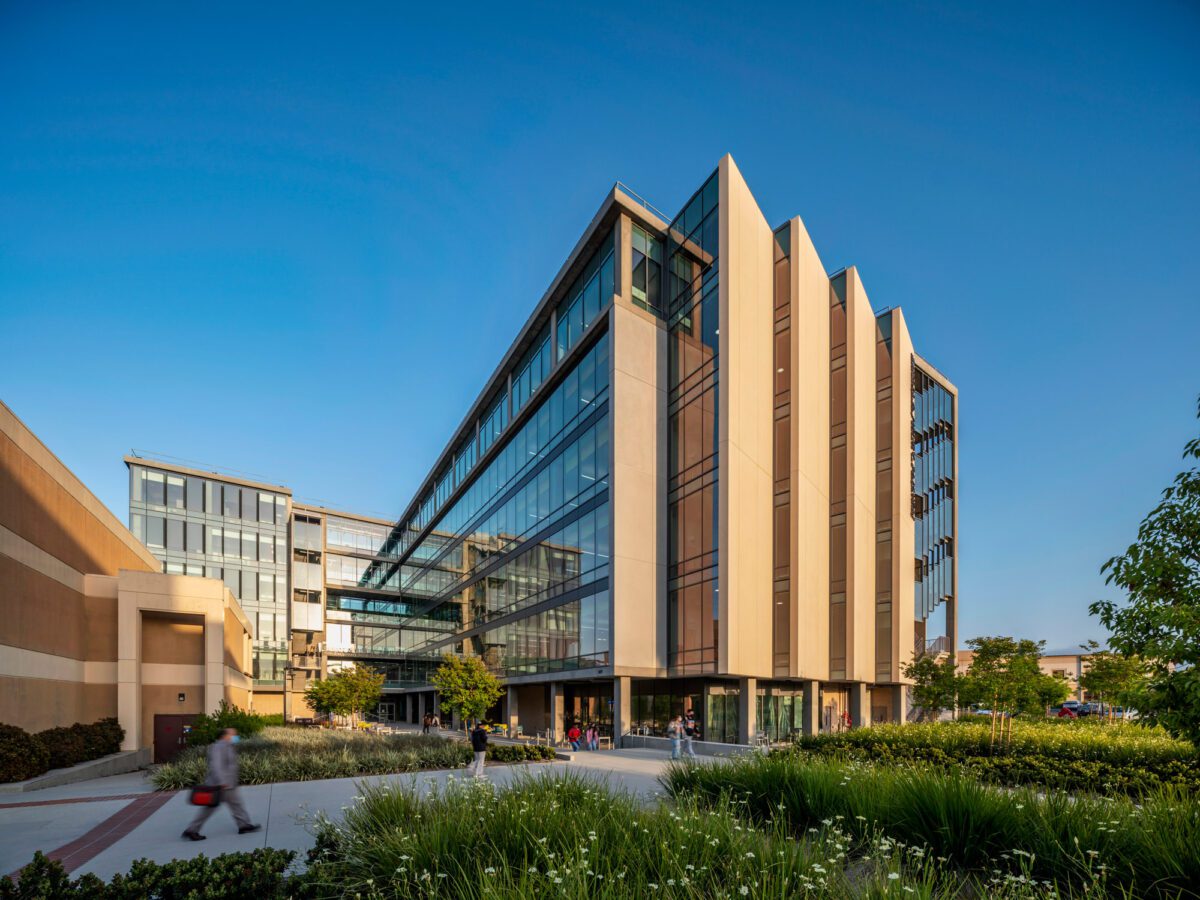 Interdisciplinary-Science-&-Engineering-Building,-UC,-Irvine_N296